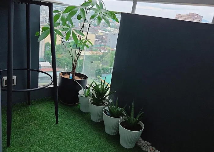 Cozy 2br 2ba 2 Balconies Manhattan Heights Cubao Apartment
