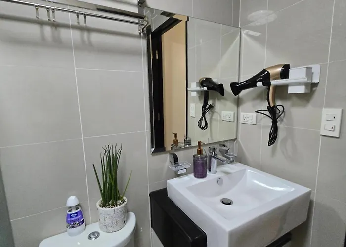 Cozy 2br 2ba 2 Balconies Manhattan Heights Cubao * Manila