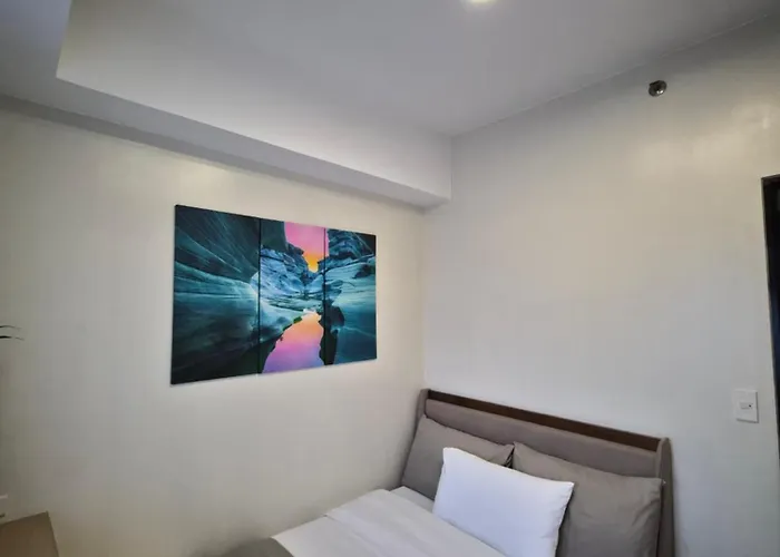 Cozy 2br 2ba 2 Balconies Manhattan Heights Cubao *
